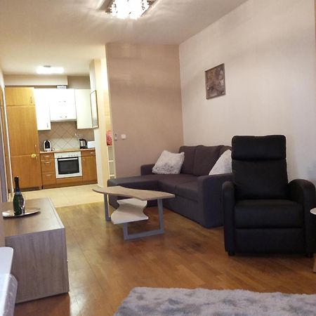 Zen Apartman Budakalász Extérieur photo