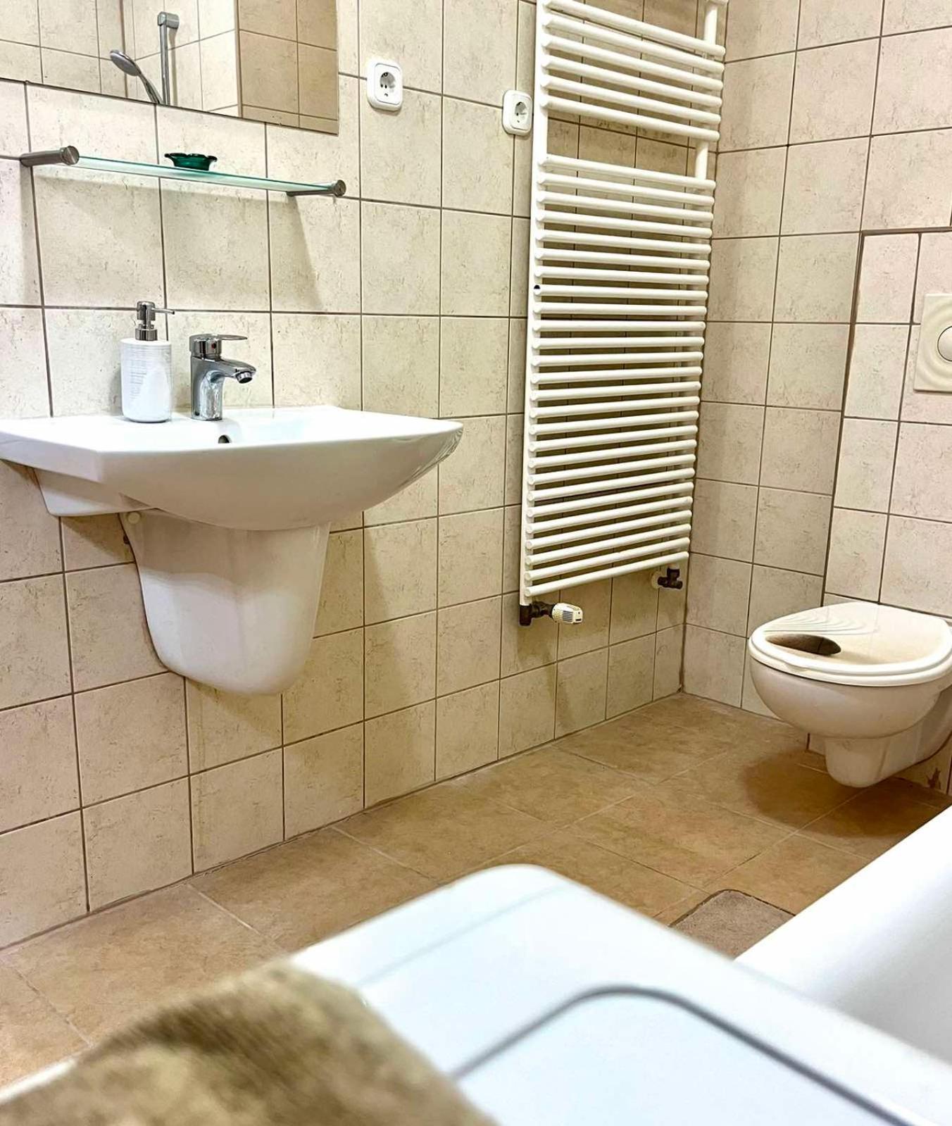 Zen Apartman Budakalász Extérieur photo